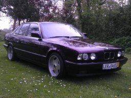 BMW E34 525i